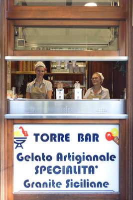 Torre gelateria, Corso Regio Parco