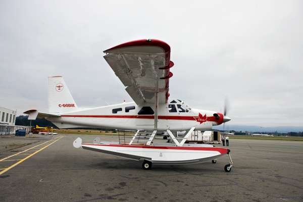 Olivia, an old de Havilland DHC-2 Beaver restored by Viking