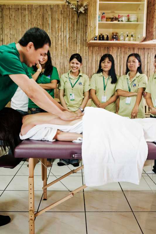 Massage class at Fine International Training