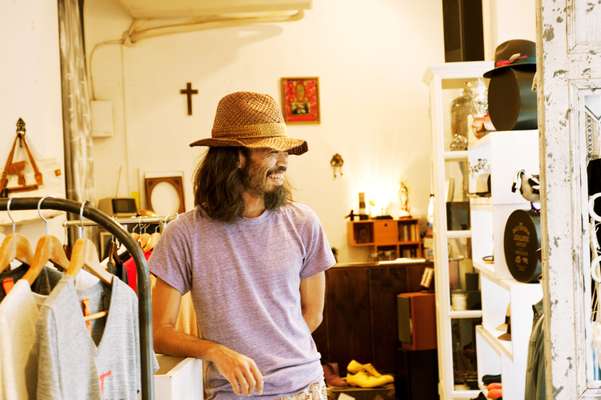 Owner of clothing and zakka shop Lounge, Viva Gilberto