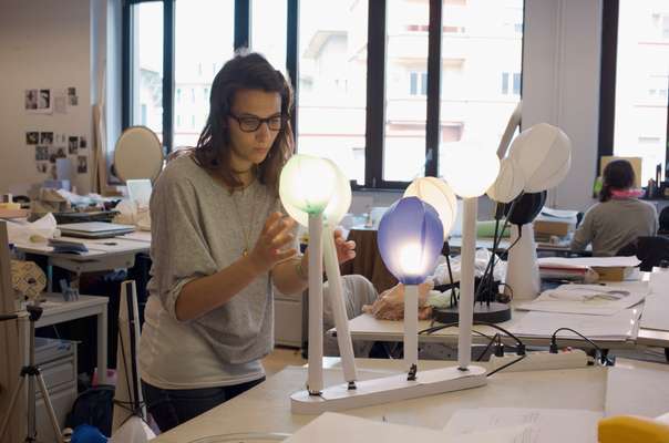 Class of 2010 industrial design students (bachelor’s programme) working on diploma projects at their desks