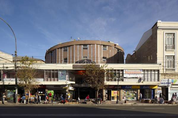 Shops on Avenida Pedro Montt