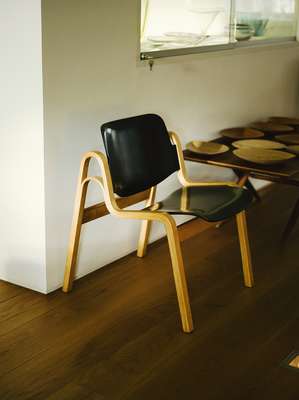 Wilhelmiina chair by Ilmari Tapiovaara for Asko (1959), now manufactured by Artek