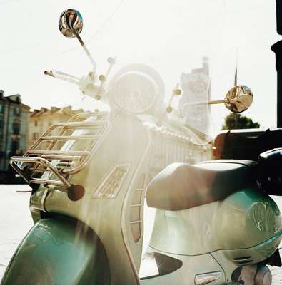 Vespa in Piazza Vittorio Veneto