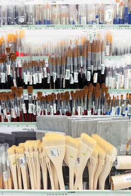 Paintbrushes in Crafts & Design