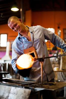 Shaping the glass before blowing