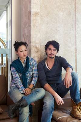 Thai actors Sajee Apiwong and Ananda Everingham
