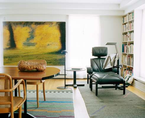 Diffrient-designed table and chair in his home