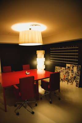 Office 1 (Andre Balazs' Properties, New York): Meeting room  