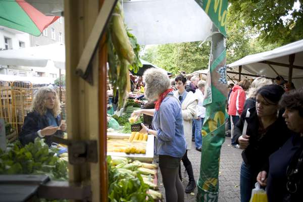 Canalside Turkish market 