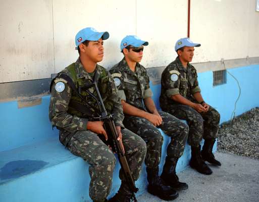 Brazilian troops from Brabat1 in General Barcellar Base