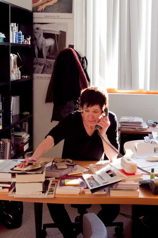 Editor Elisabeth Chavelet at work