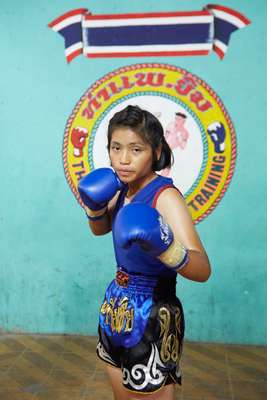 Young boxer at Thaphae stadium