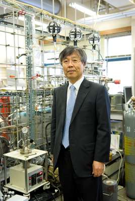 Ryong Ryoo, professor of chemistry 