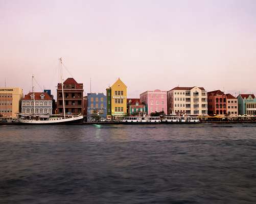 Houses along St Annabaai channel