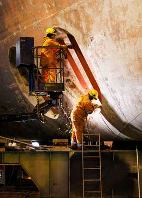 Repairing a Russian ship at Kimek