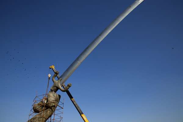 Repair work to the Swords of Qadisiyah