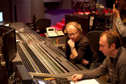 FFS employees at a mixing desk in Munich