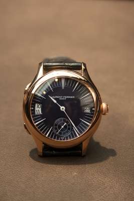 Laurent Ferrier Galet Traveller