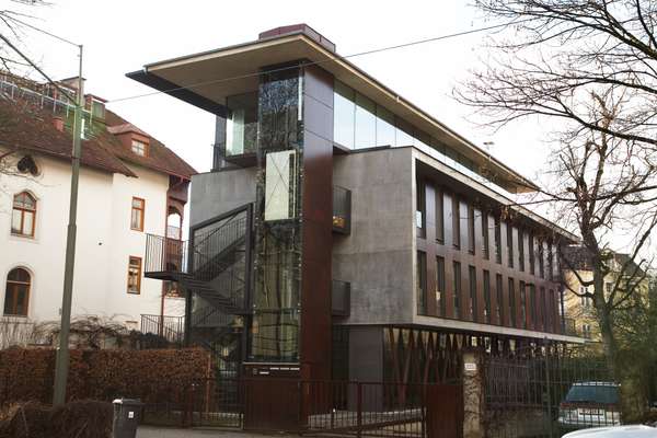 Peter Lorenz-designed apartments on Conradstrasse