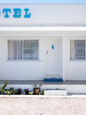 Broad Shore Motel on the Gold Coast Highway