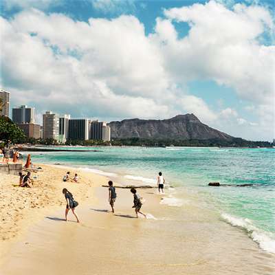  Waikiki beach