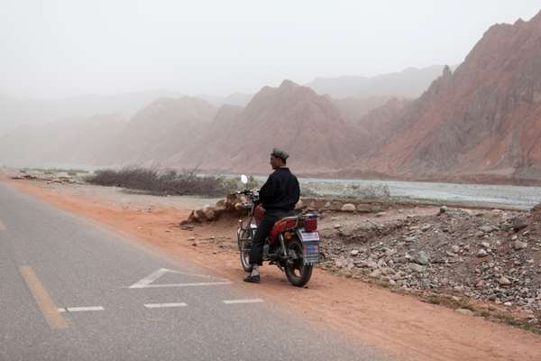 Section of the Karakoram Highway, Akto County