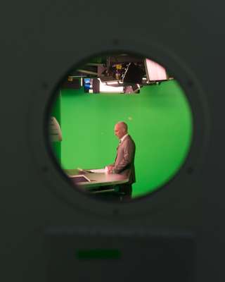 ‘Hessenschau Kompakt’ anchor Martin Wirsing