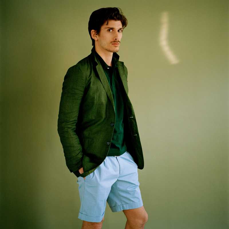 Jacket by Burberry Prorsum, polo shirt by Brooks Brothers, shorts by Incotex, belt by Paul Smith
