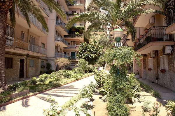 High in the hills of Naples, courtyard living