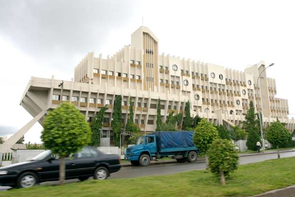 Ship House, originally the HQ of the National Shipping Association, now home to the Ministry of Defence 