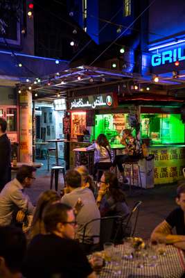 Late-night falafel at Palestine Grill