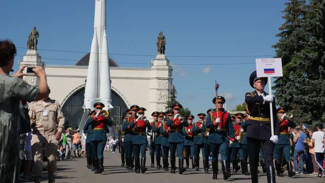Moscow: military parade