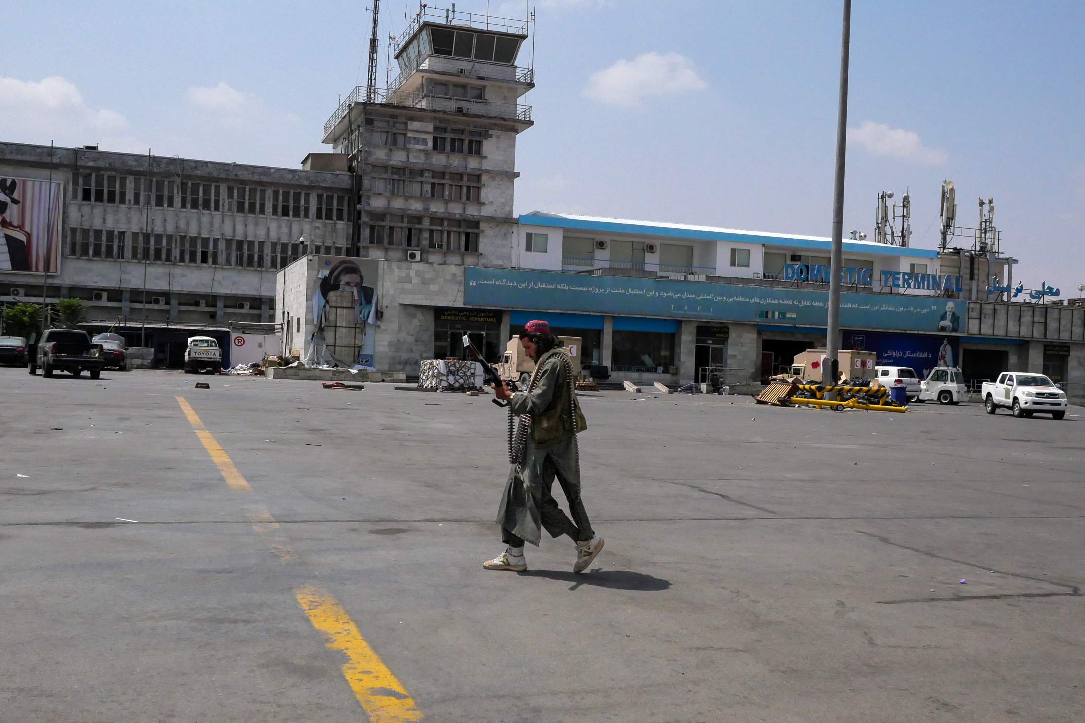 2021_08_31-cf-afg-airport-control-taliban-1.jpg