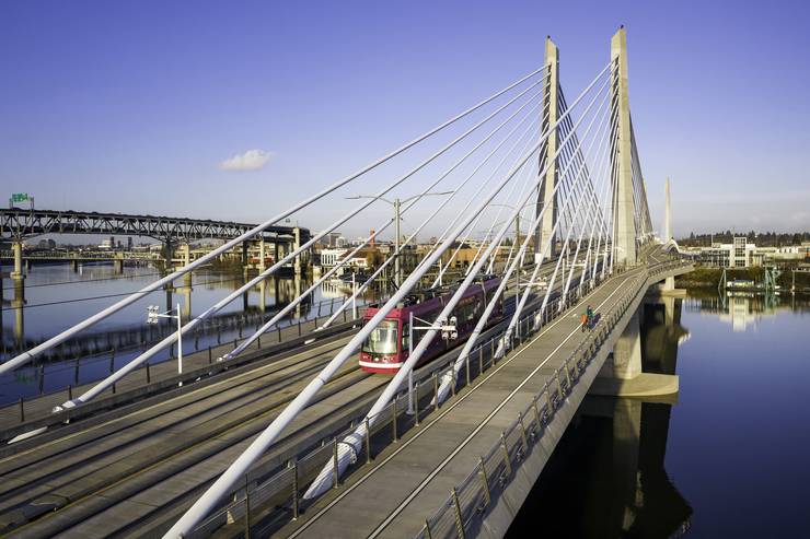 tilikum-crossing_file_23-5c923cc06e70b.jpg