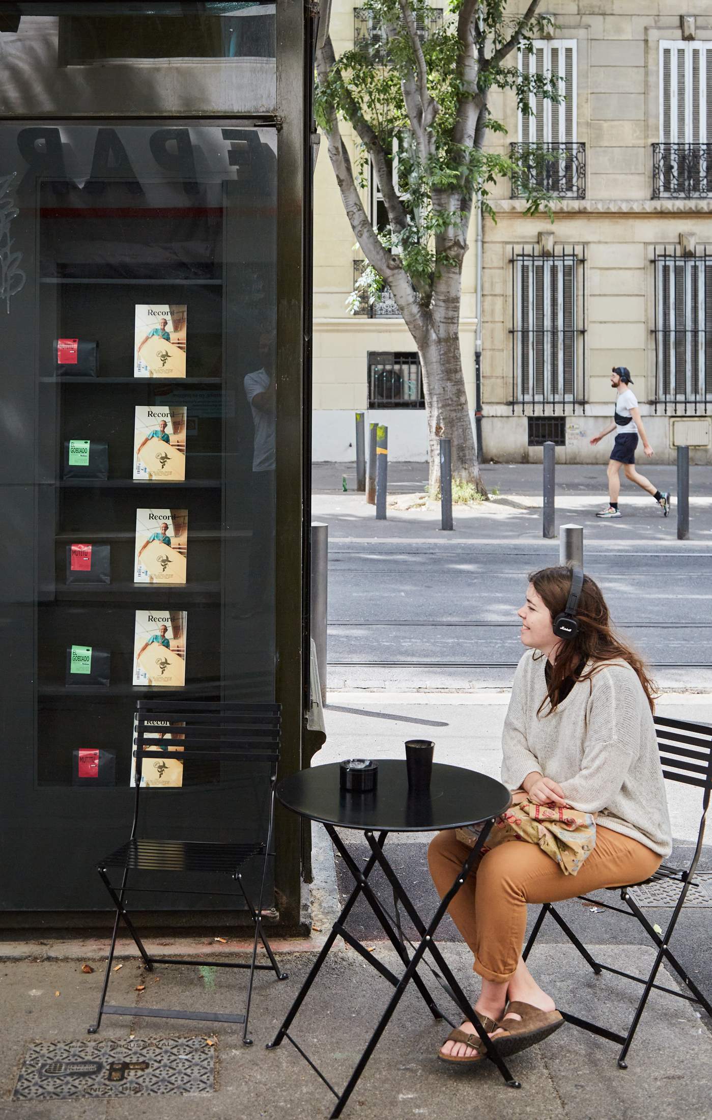 gb202899_deep_coffee_kiosk_marseille.jpg