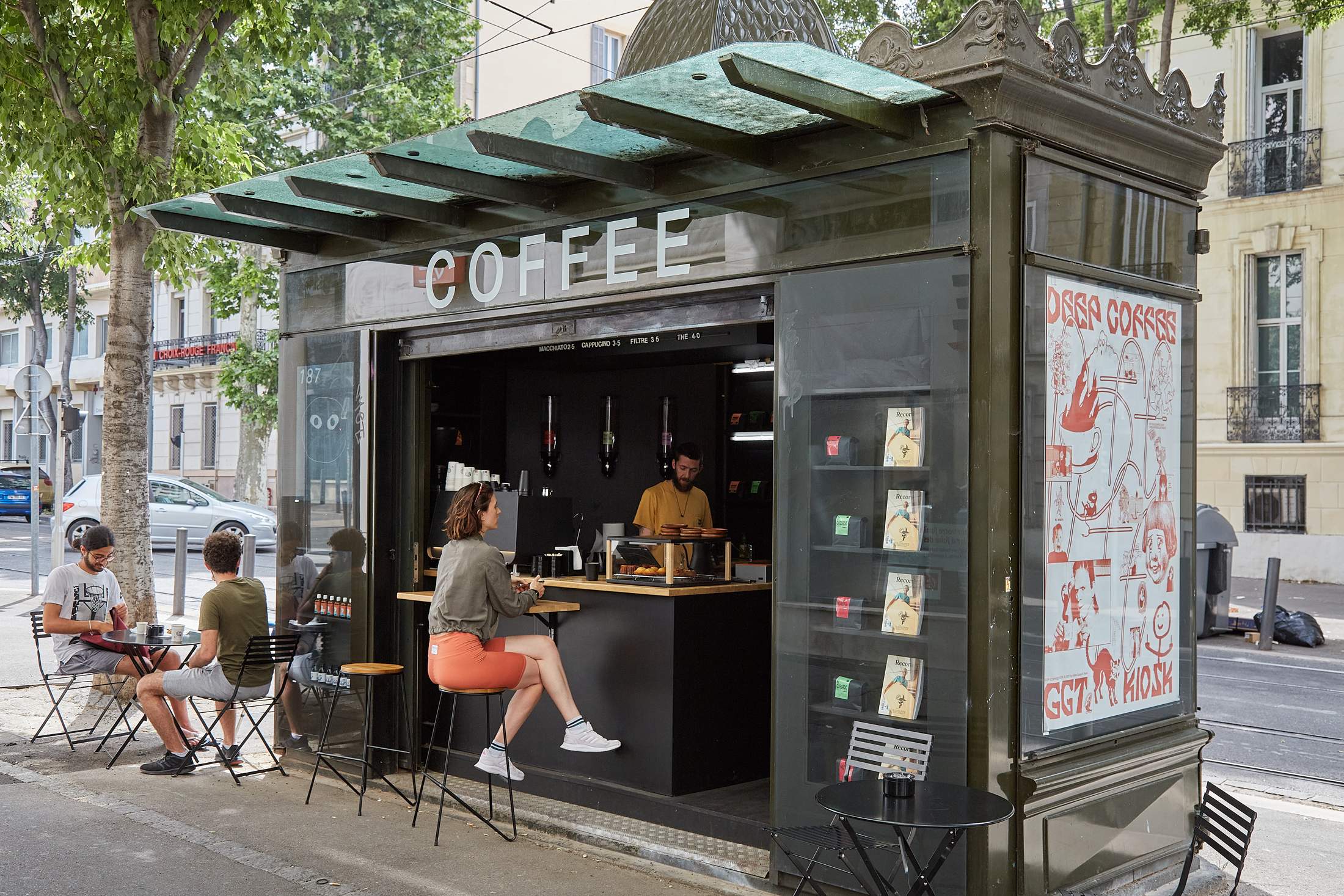 gb203032_deep_coffee_kiosk_marseille.jpg