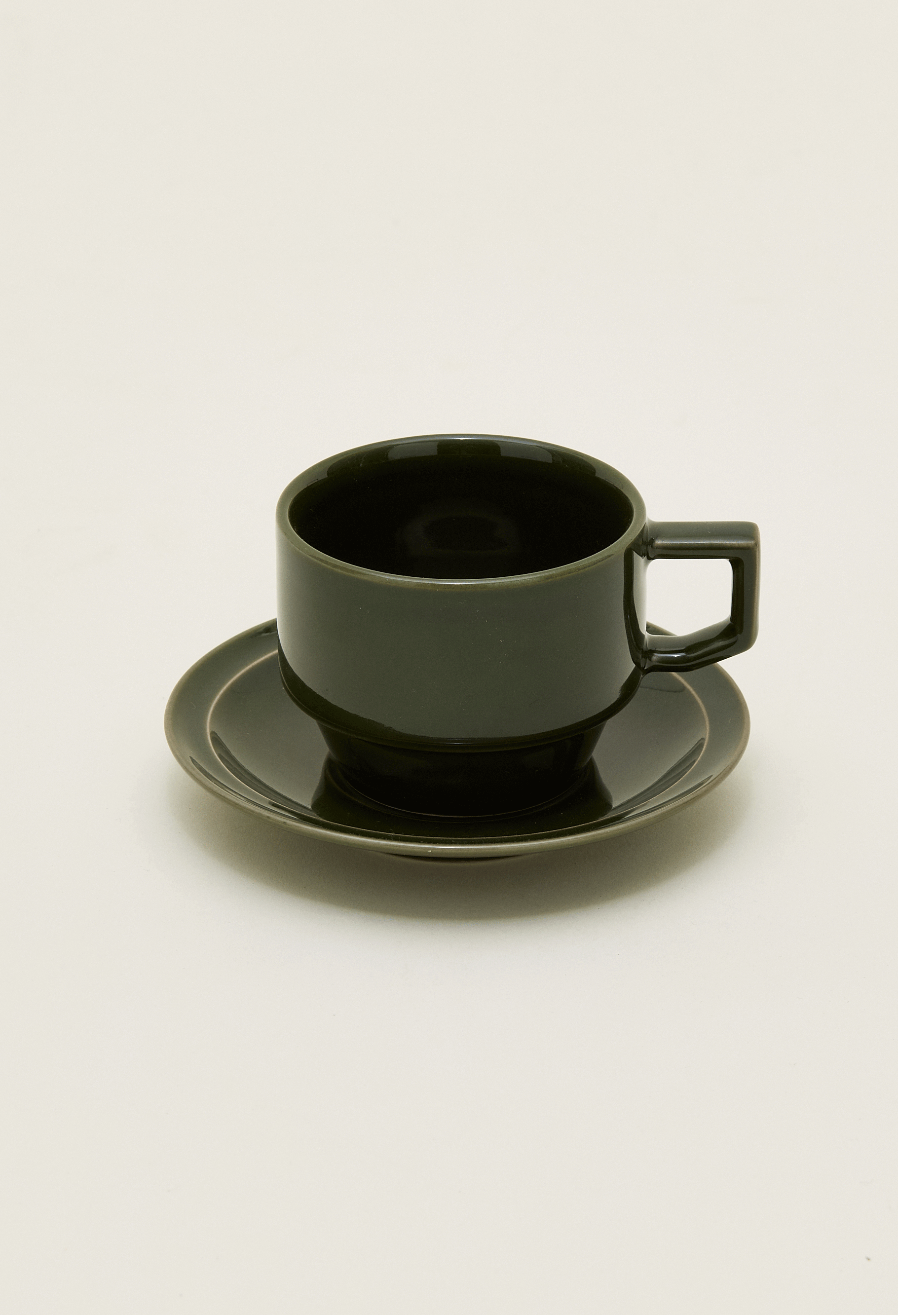 hasamiyaki-cup-with-saucer-small-003-1.png