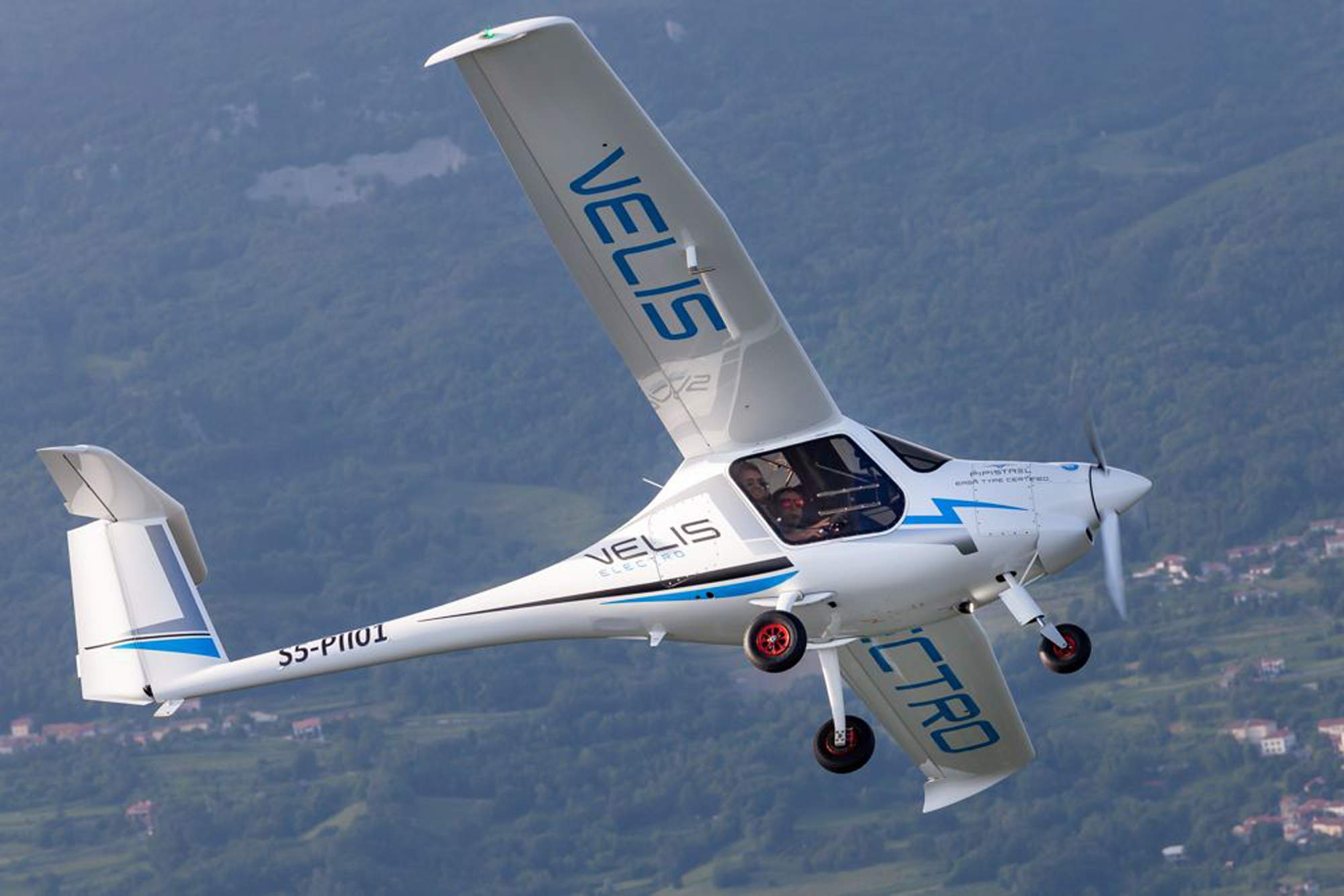 Электрический пипистрель. Pipistrel Electro. Амфибия Pipistrel. Pipistrel самолет. Электросамолеты Velis Electro.