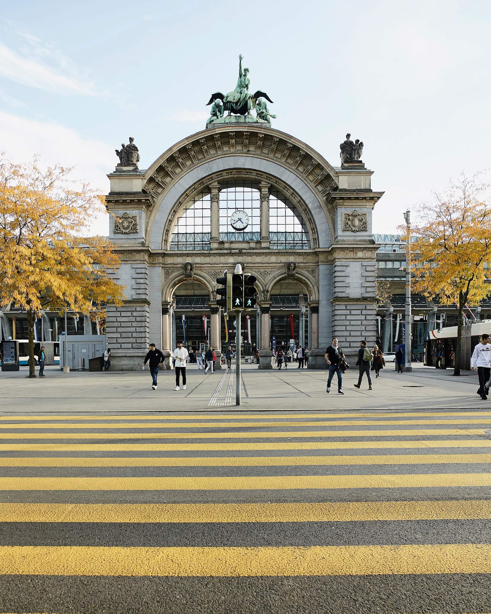 luzern-bahnhof-hr-cf703754.jpg