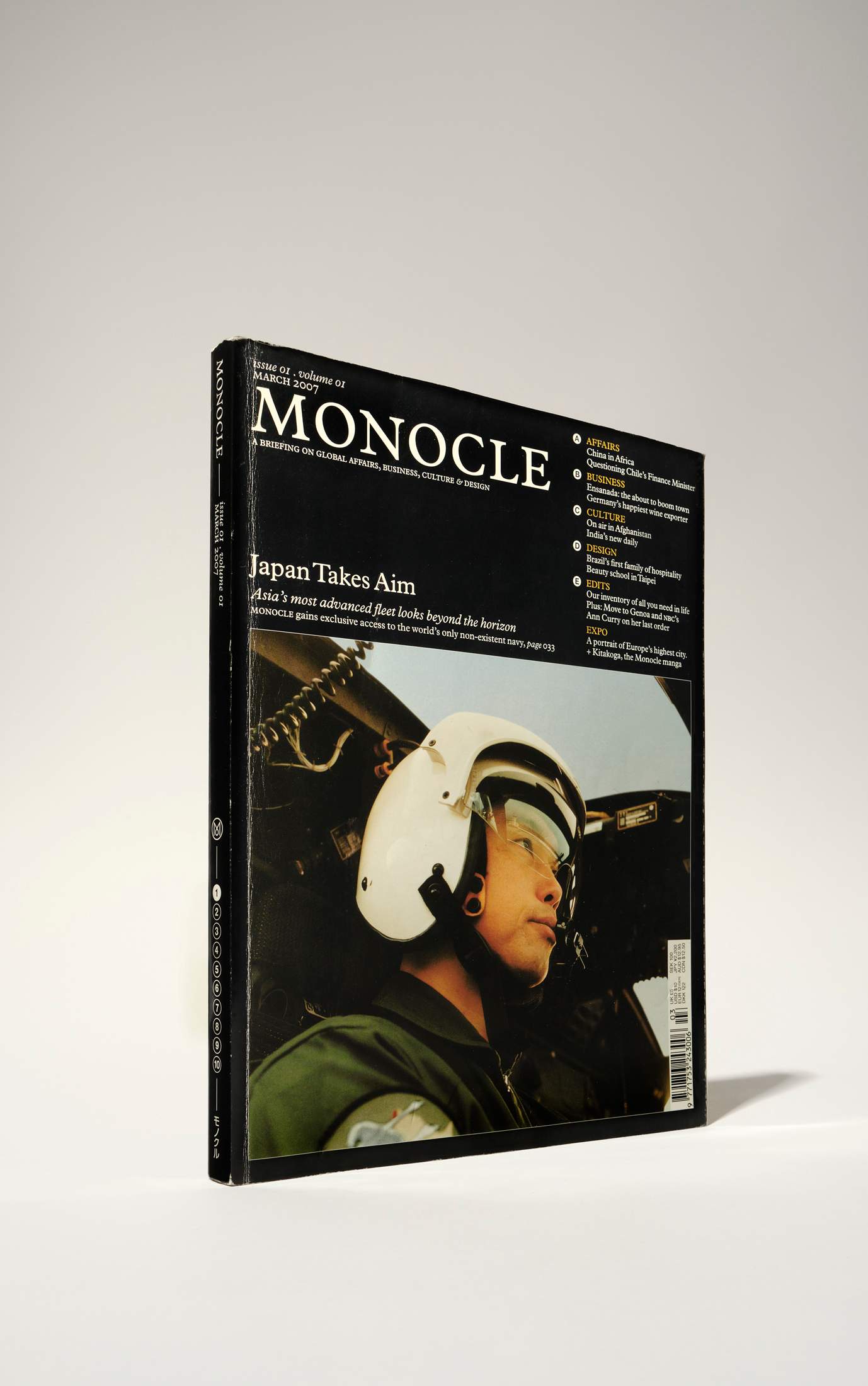 monocle-books-018.jpg