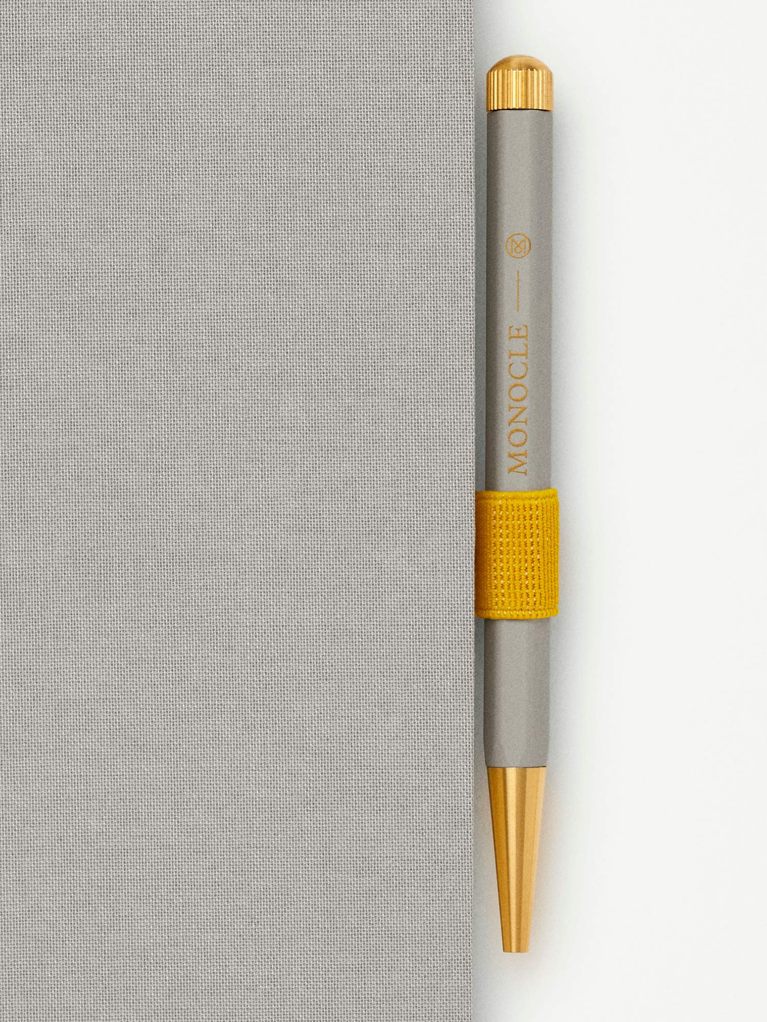 monocle-notebooks-etc-13-08-201023_yellow_w1.jpg