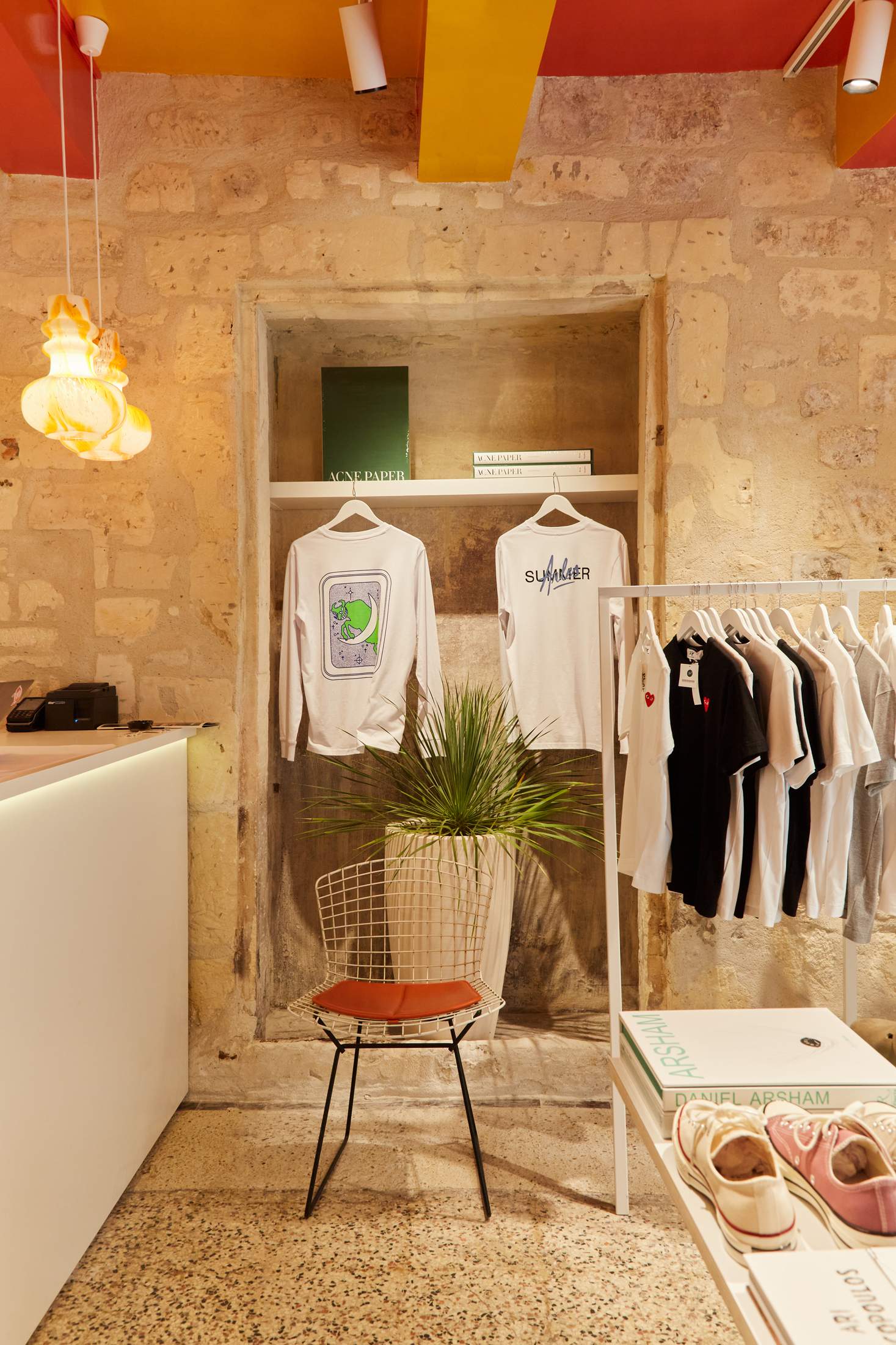 summer_store_arles_gb203422.jpg