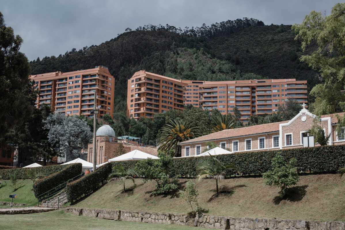 Monastery and flats in Usaquén