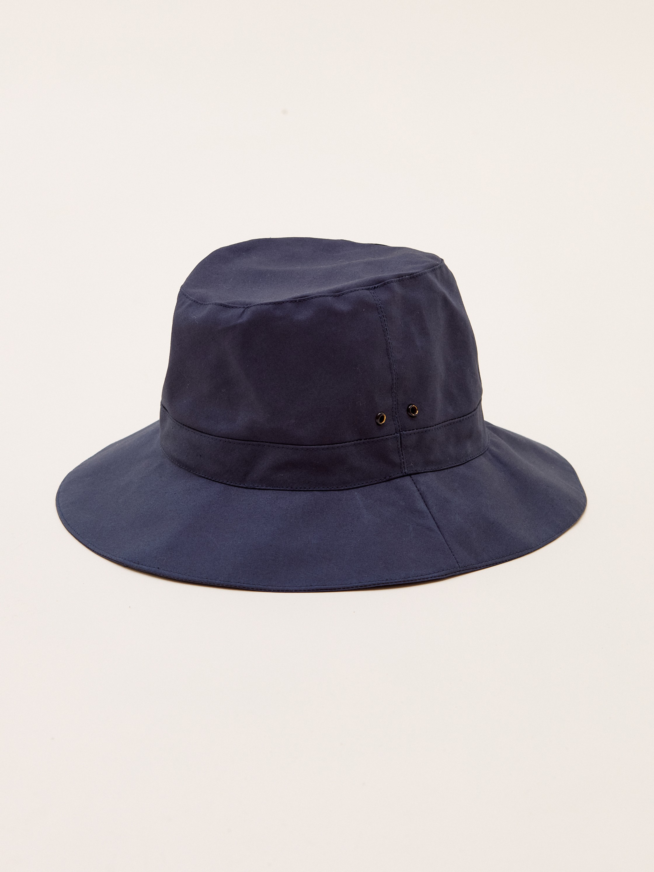 Waxed-cotton rain hat - Muehlbauer - Clothing - Shop | Monocle