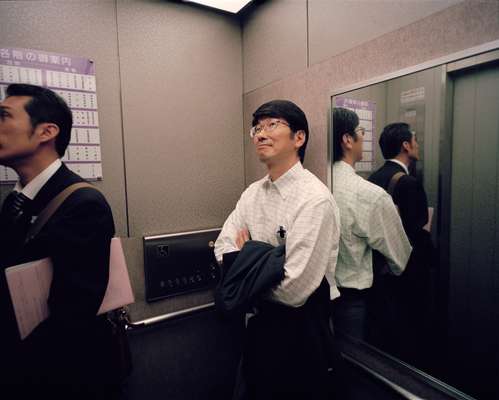 Taue takes a city hall lift