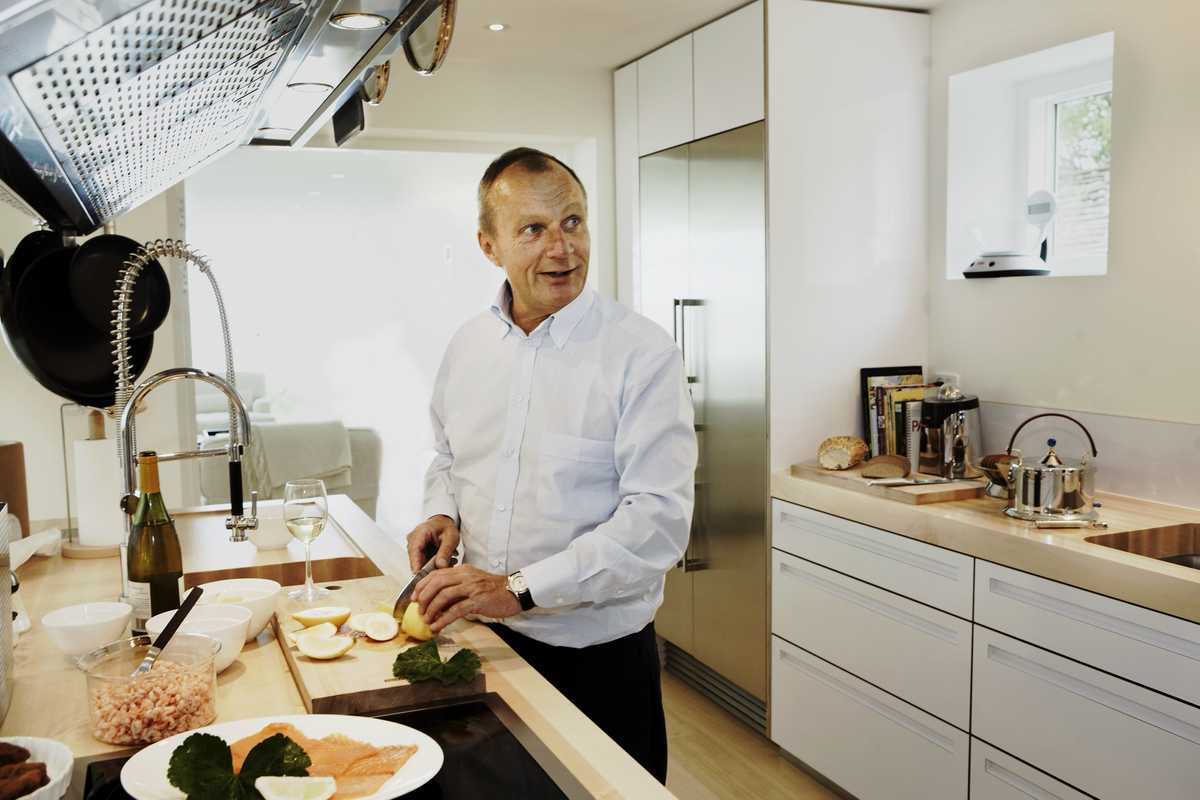 Bodum prepares fjord shrimps in the kitchen of his Danish home 