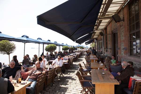 Lunch service at Kitchen Bar in the port