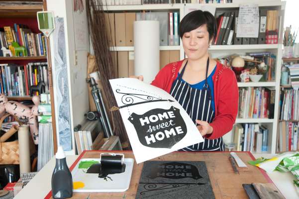 Hiromi printing an original design