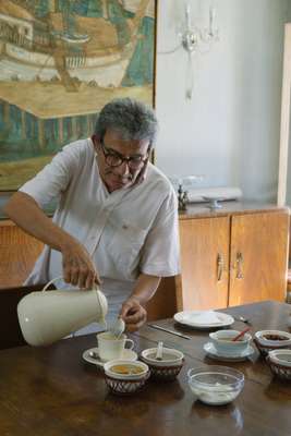 Dar al Achrafieh’s Jamil Azar prepares breakfast